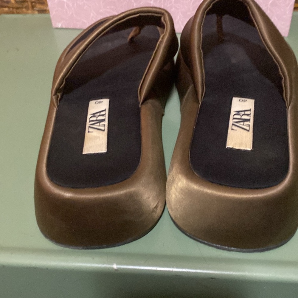 NWOB ZARA Satin Olive green and black Platform Sandals w/defects  40, USA 8.5 - Picture 5 of 9
